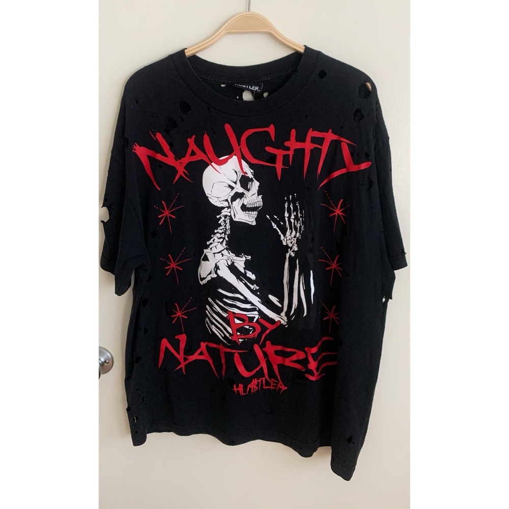 GRAPHIC TEE | Naughty By Nature UO Graphic Tee